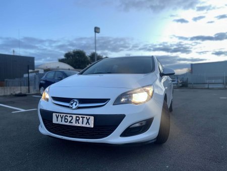 VAUXHALL ASTRA 1.4 16v Active Euro 5 5dr